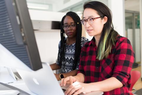 Comparing the Most Popular College Majors in 2014 and 2024